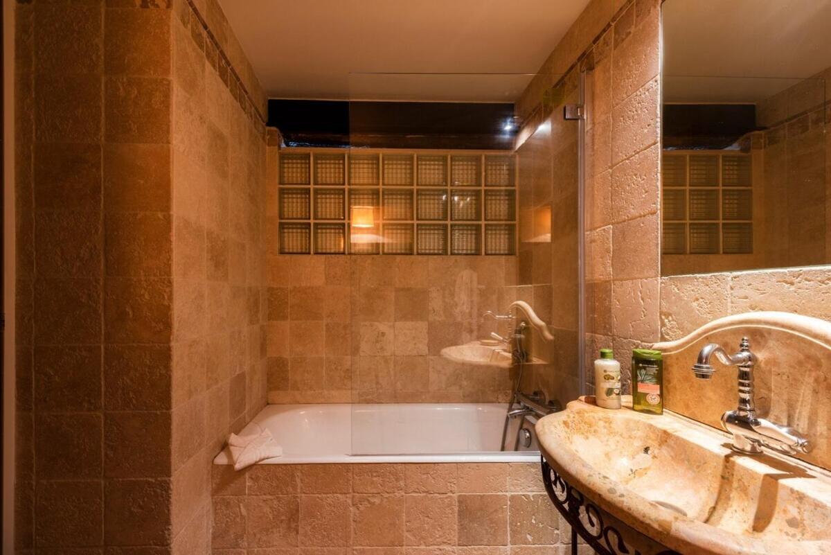 Apartamento Charming - Marais Quarter - 6p - 2bdr - Center Of París